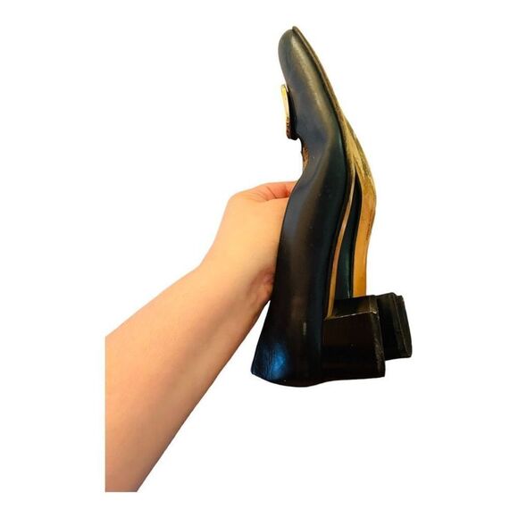 Vintage Salvatore Ferragamo Low Heel Pumps Blue Leather Gold Accent Size 8 AA - Picture 12 of 15